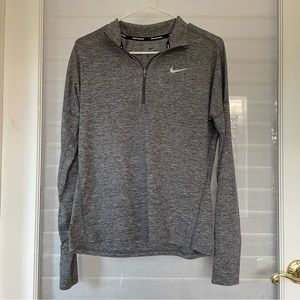 Nike Dri-FIT 1/2-Zip Long Sleeve Running Top in Small